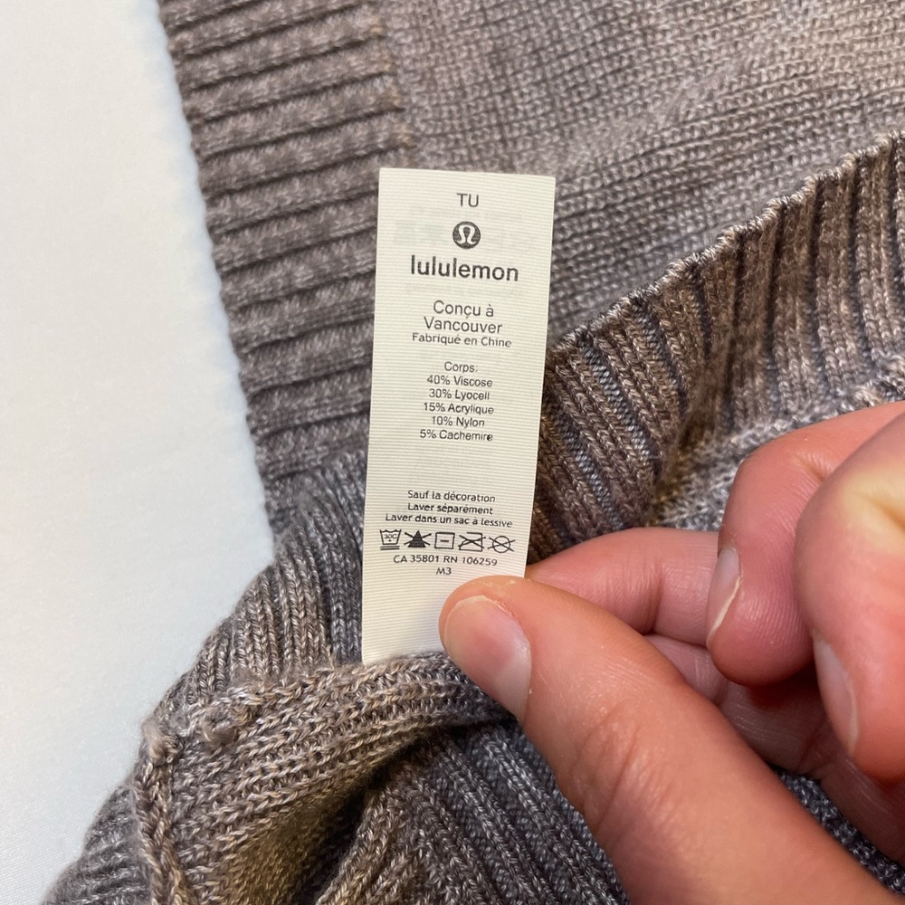 Lululemon Wool Be Cozy Poncho in Lavender(one size)